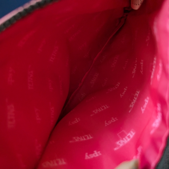 Ipsy x Tetris Makeup Bag - Picture 6 of 7